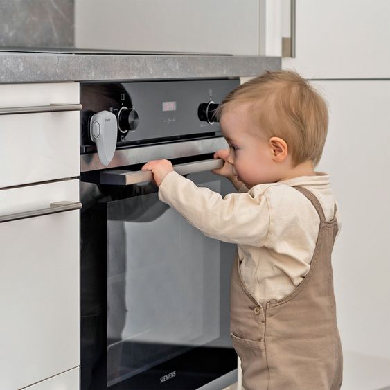 Reer XXL Safety Set with locks for ovens, corners, sockets, doors, drawers & magnetic lock