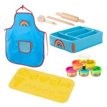 12-tlg. Nachhaltiges Spielset Roba + Play-Doh mit Bastelmatte 14,5 x 30 cm, Schürze, Box, 6 Dosen Knetmasse, Teigrolle, Pizzaschneider & Modelierwerkzeug