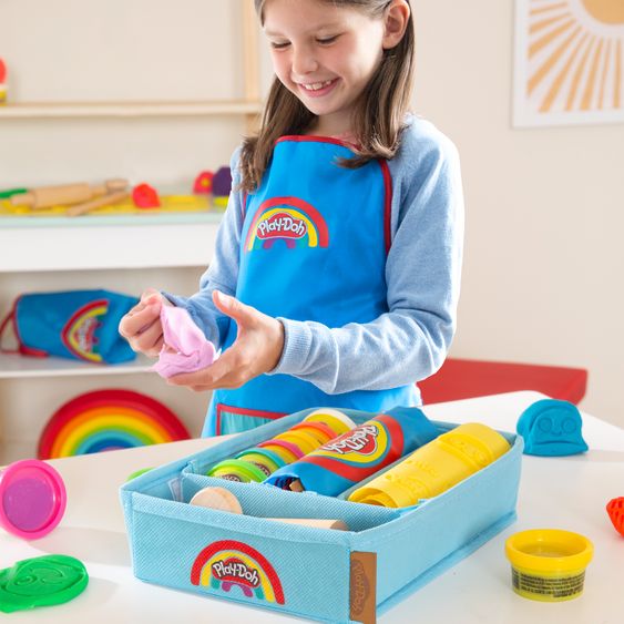 Roba 12-tlg. Nachhaltiges Spielset Roba + Play-Doh mit Bastelmatte 14,5 x 30 cm, Schürze, Box, 6 Dosen Knetmasse, Teigrolle, Pizzaschneider & Modelierwerkzeug