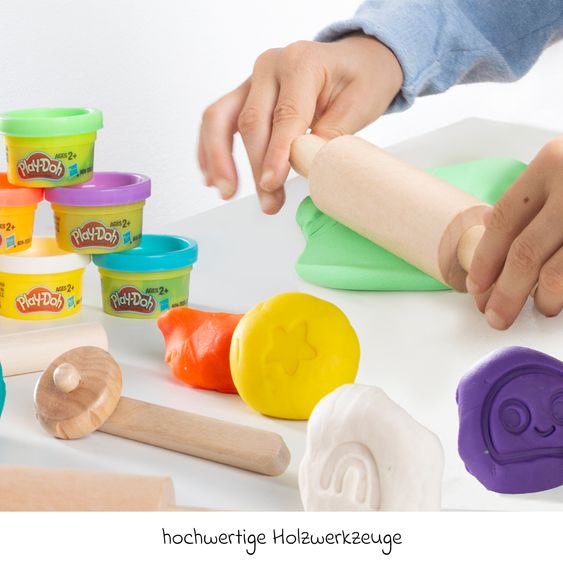 Roba 12-tlg. Nachhaltiges Spielset Roba + Play-Doh mit Bastelmatte 14,5 x 30 cm, Schürze, Box, 6 Dosen Knetmasse, Teigrolle, Pizzaschneider & Modelierwerkzeug