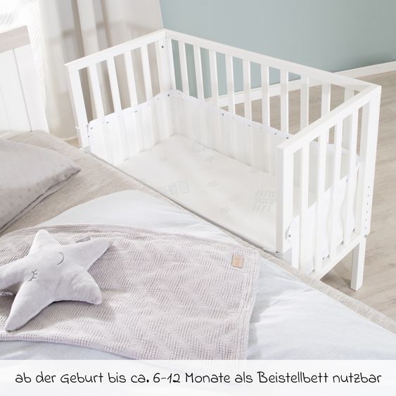 Roba 2in1 Beistellbett mit Canvas-Barriere, Nestchen + safe asleep Matratze mit 90 x 45 cm 47 x 99,5 cm - Sternenzauber - Grau