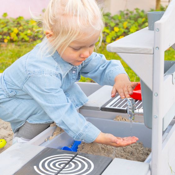 Roba Spiel- und Matschküche kompakt zum Hängen mit Spielwanne, Herdplatte, Wasserbehälter mit Wasserhahn inkl. Zubehör - Grau