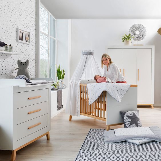 Schardt Kinderzimmer Miami White mit 3-türigem Schrank, Bett, Wickelkommode