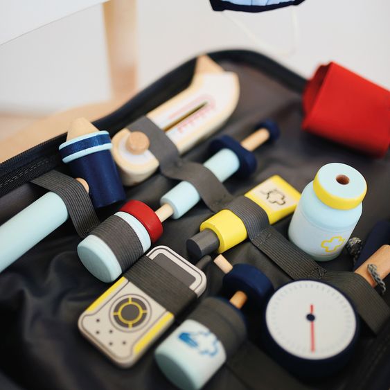 small foot 18-tlg. Notarztrucksack mit viel Zubehör - Bunt