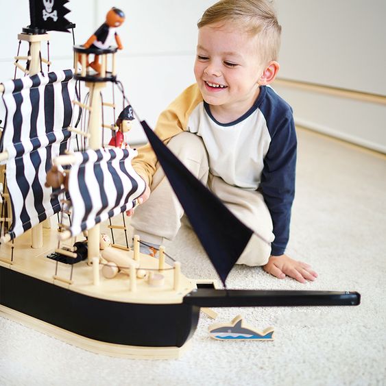 small foot Piratenschiff für Biegepuppen inkl. Beiboot, Schatztruhe & Zubehör - Braun