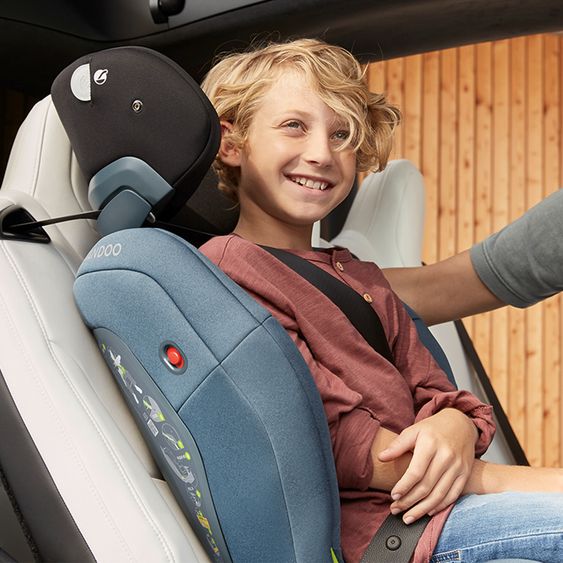 Swandoo Seggiolino auto Charlie i-Size 3 anni - 12 anni (100 cm - 150 cm) con regolazione in larghezza e protezione aggiuntiva contro gli impatti laterali - Blueberry