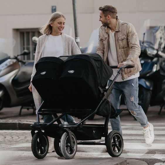 TFK Geschwister- & Zwillingskinderwagen Duo 2 mit Luftreifen - 2x Kombi-Einheit (Wanne+Sitz) mit Liegeposition & XXL Zamboo Zubehör - Schwarz