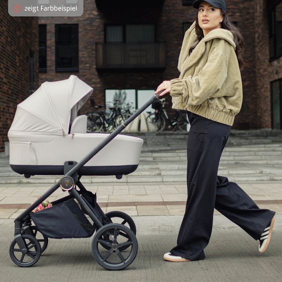 Venicci 2in1 Kombi-Kinderwagen Claro bis 22 kg mit Babywanne, Sportsitz, Teleskopschieber, Liegeposition inkl. Regenschutz, Beindecke & Wickeltasche mit Wickeunterlage - Caramel